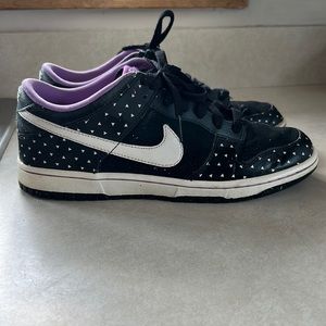 Women’s Nike SB Dunk Low Magenta 2012 triangles size 9